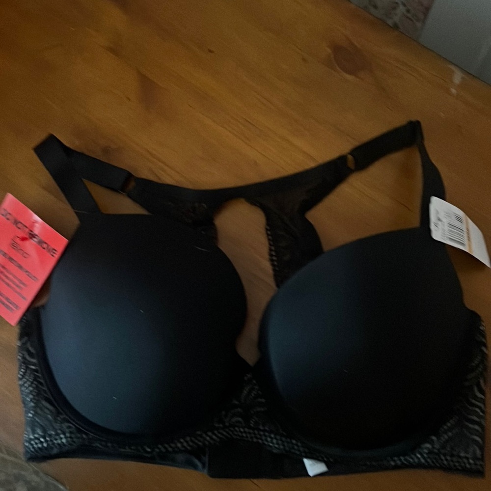 Paramour by Felina black lace bra NWT 36 DD
